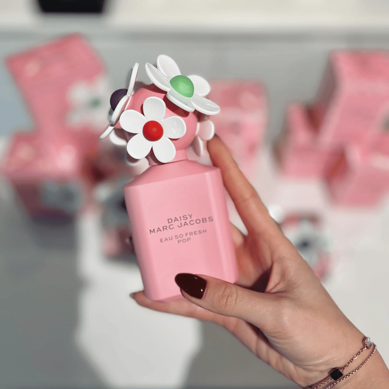 Dòng nước hoa Daisy nhà Marc Jacobs luôn có những thiết kế đầy ấn tượng và thu hút 